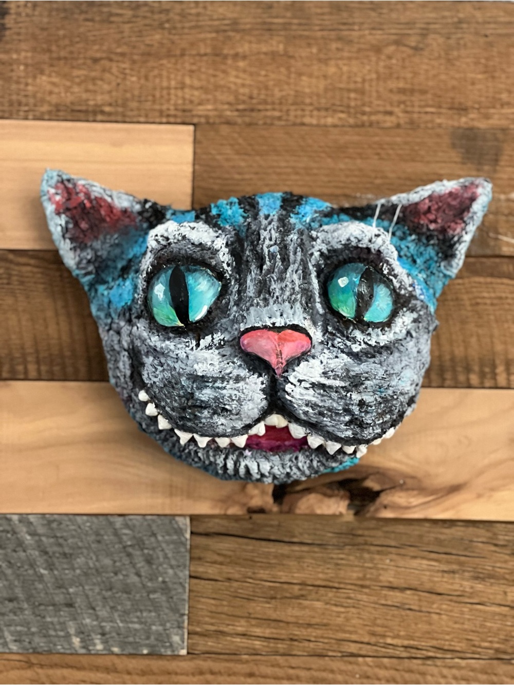 Cheshire Cat Alice in Wonderland. Wall Decor. 10x7.